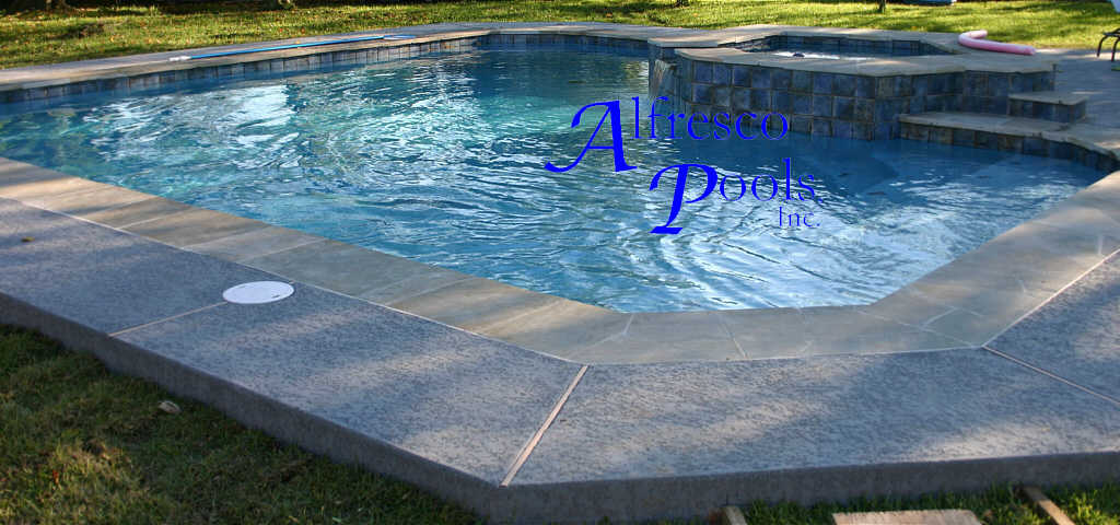 Delinda_Pool_Picture_Web_2794.jpg